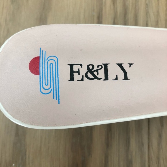 Light pink blush slip on sandals clear block heels size 6 cute vintage - Picture 4 of 6